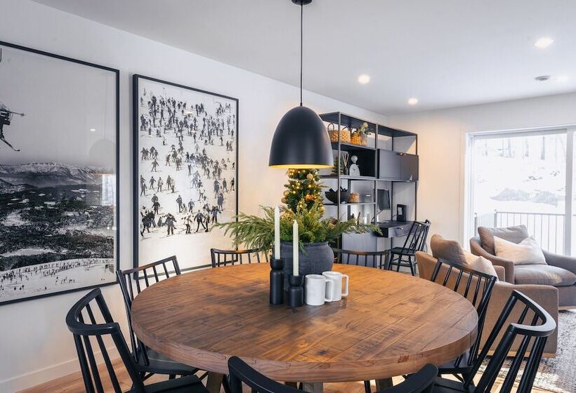 Отель Mont Blanc Hôtel & Condos