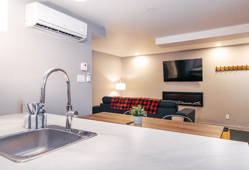 Отель Mont Blanc Hôtel & Condos