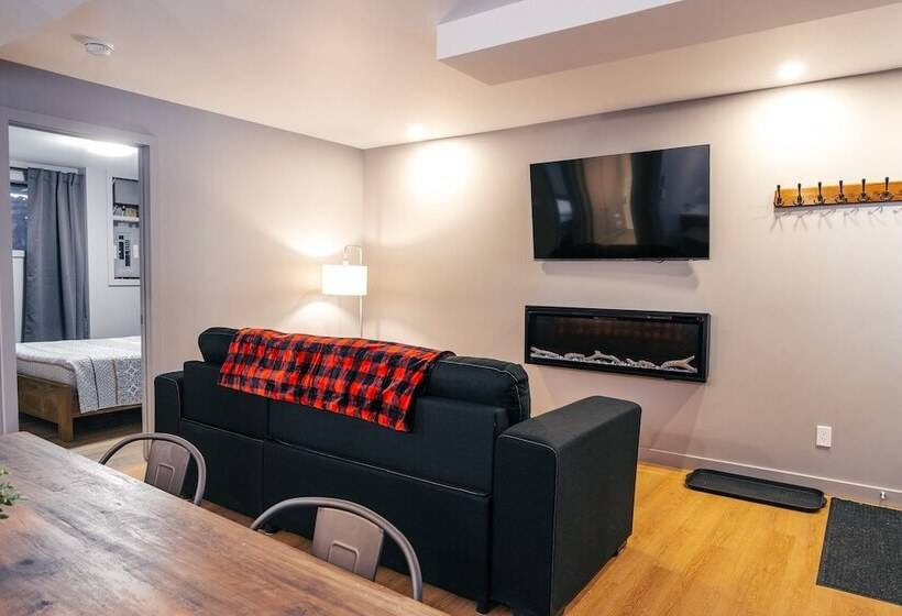 Отель Mont Blanc Hôtel & Condos