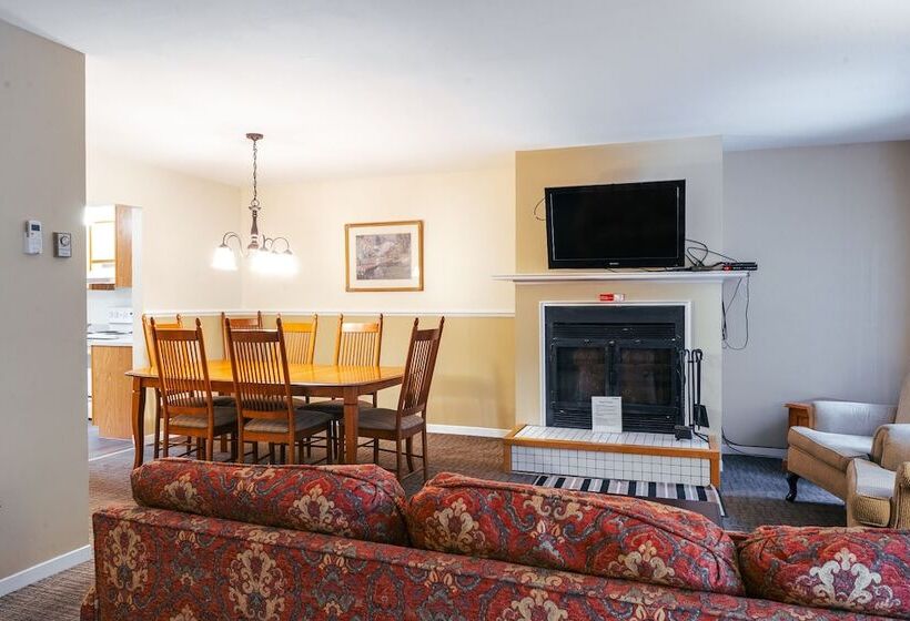 Отель Mont Blanc Hôtel & Condos