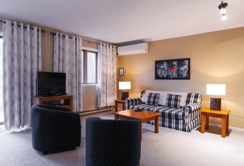 Отель Mont Blanc Hôtel & Condos