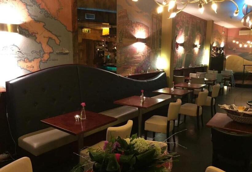 هتل Montagna Delmondo