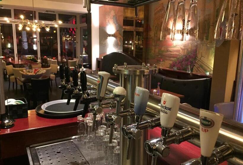 هتل Montagna Delmondo