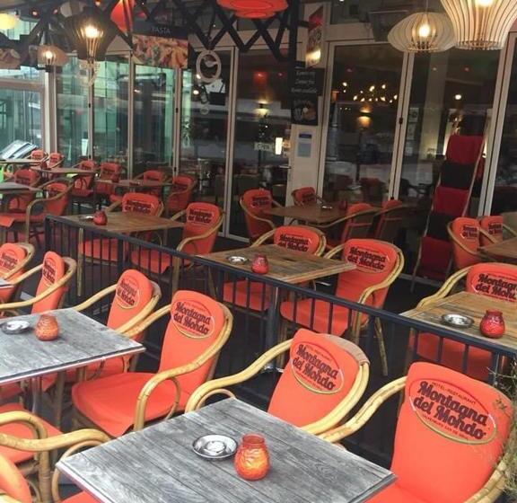 هتل Montagna Delmondo