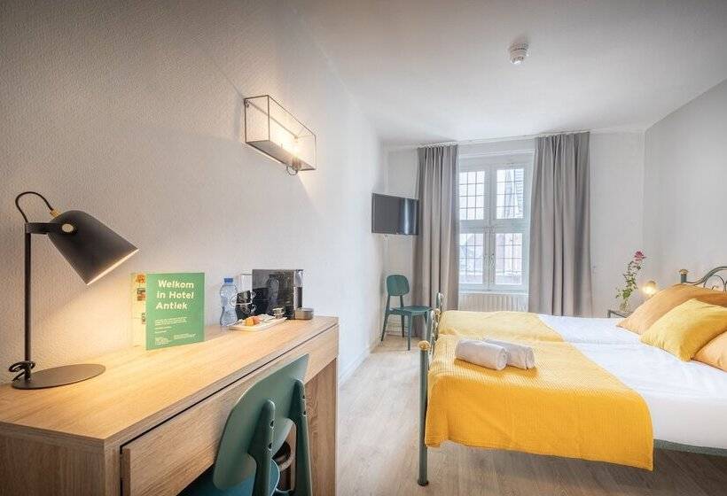 هتل Nieuw Antiek