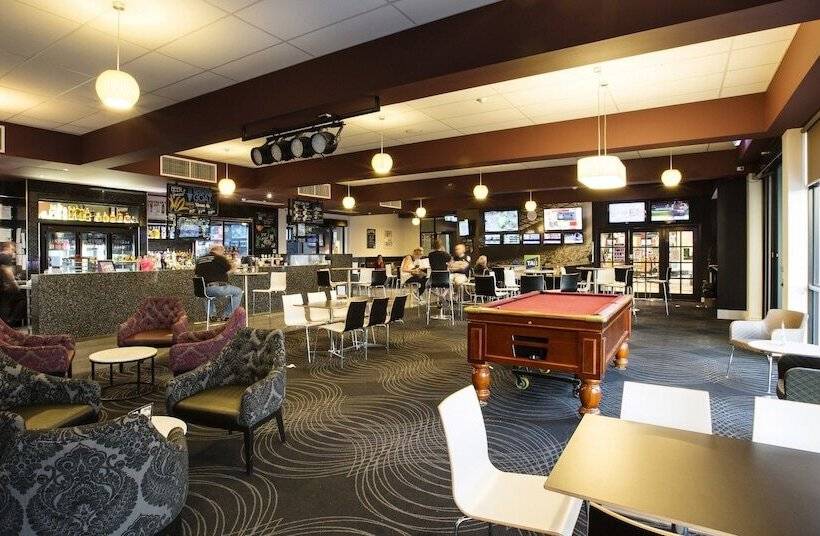 هتل Nightcap At Skyways