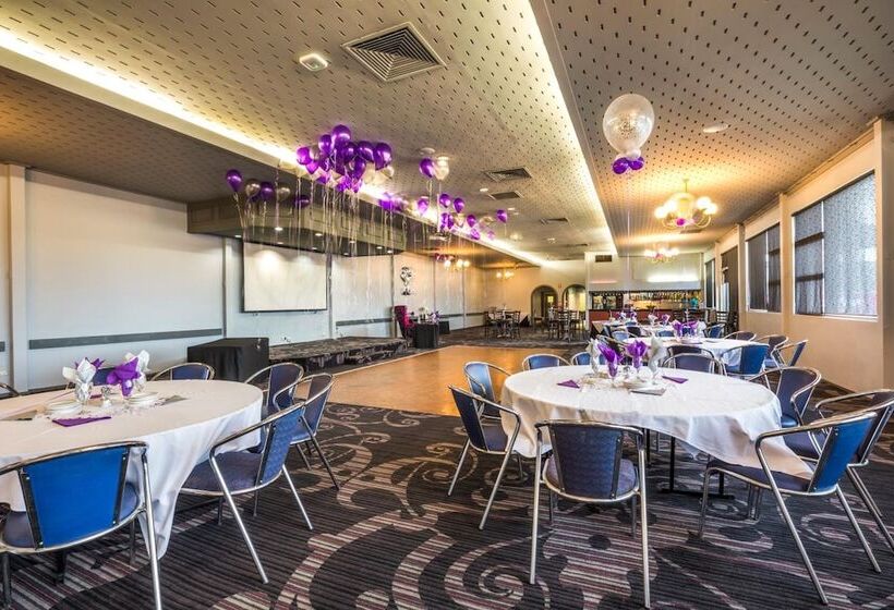 هتل Nightcap At Skyways