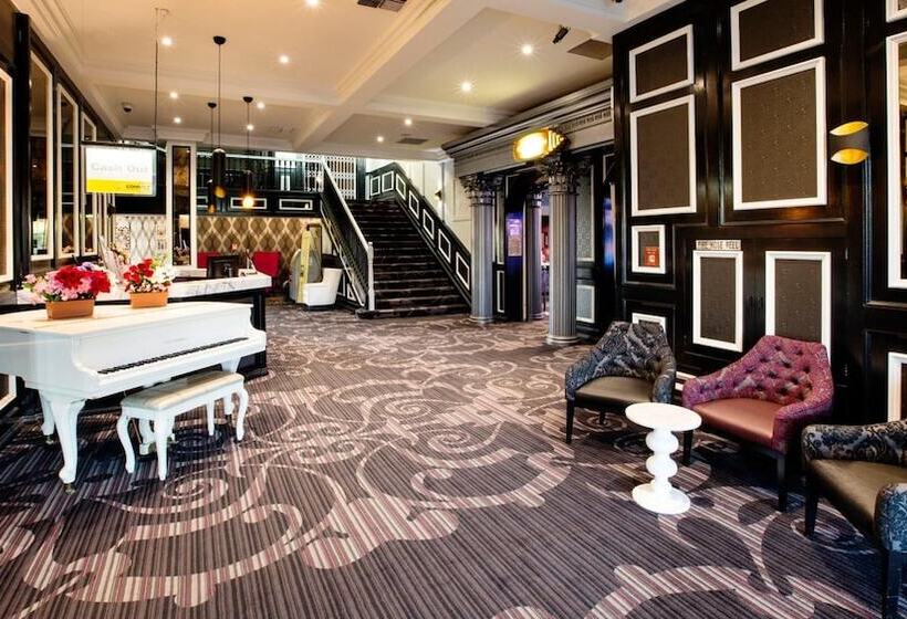 هتل Nightcap At Skyways