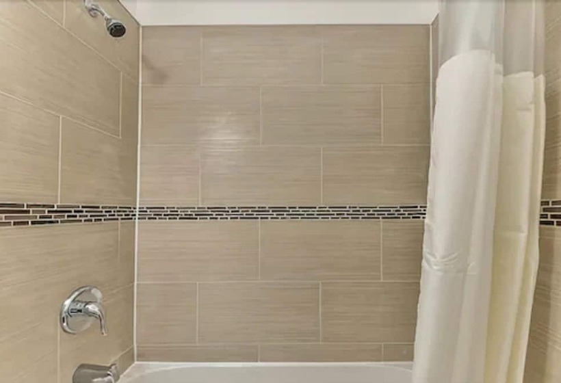 Nu Hotel Toronto Airport