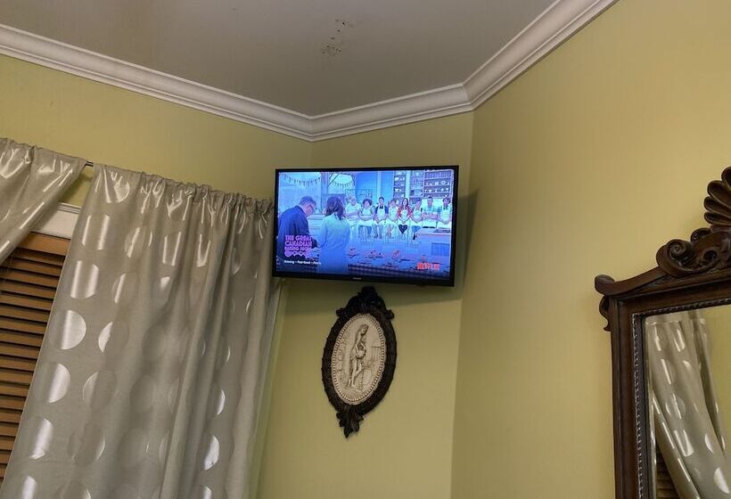 هتل Ocean Breeze Executive Bed And Breakfast