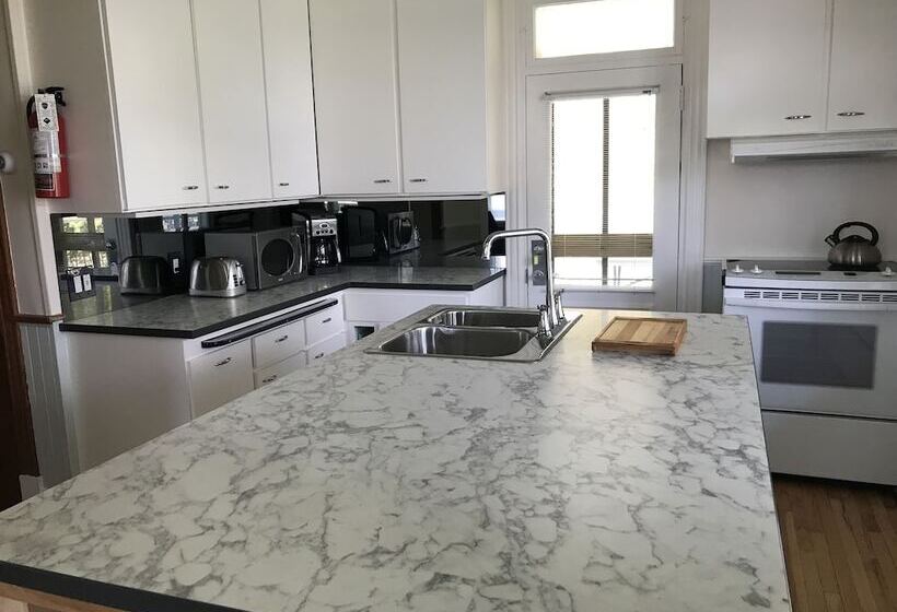 فندق Petite Maison Dans La Prairie