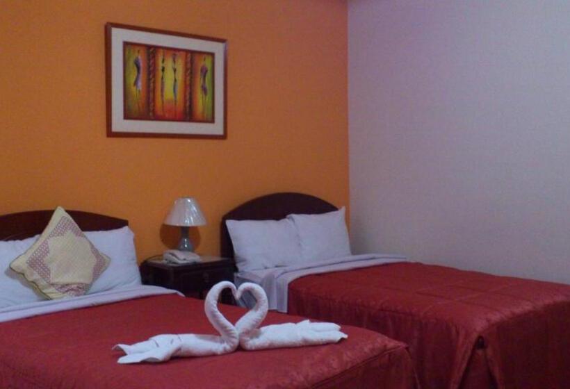 Отель Plaza Trujillo