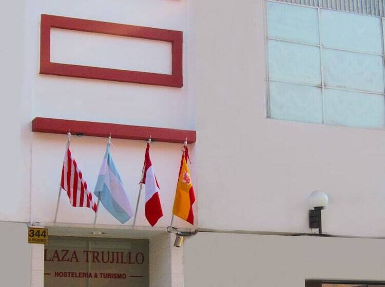 Отель Plaza Trujillo