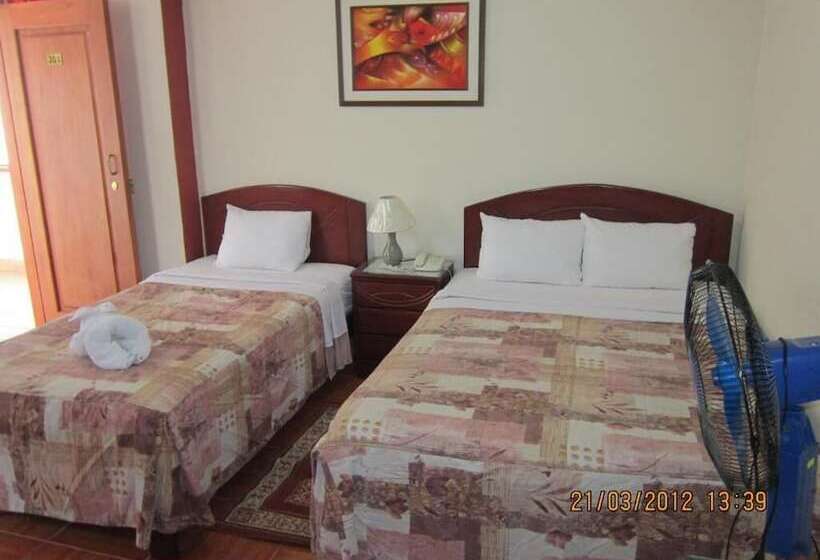 Отель Plaza Trujillo