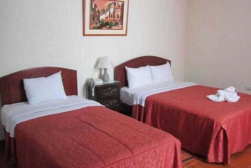 Отель Plaza Trujillo