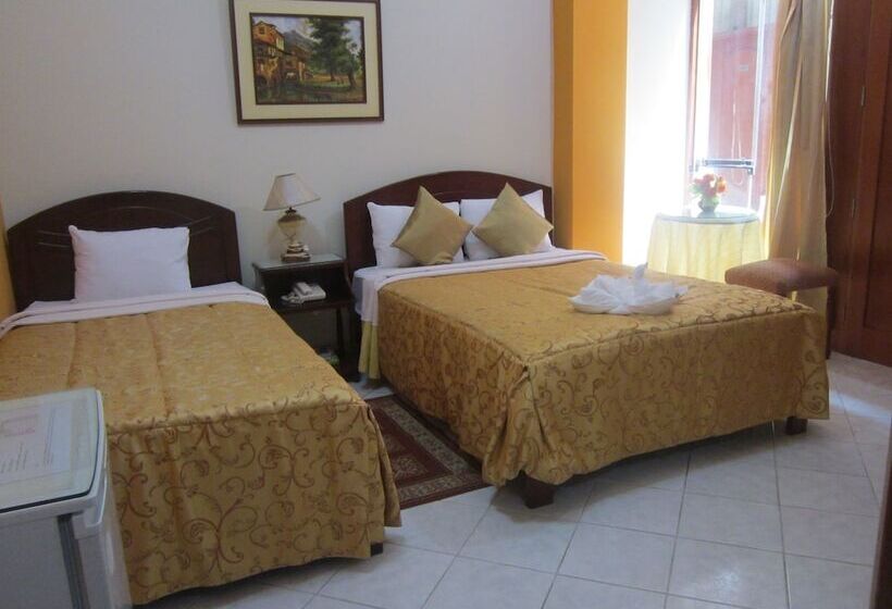 Отель Plaza Trujillo