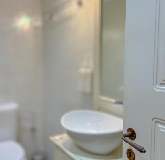 Отель Portadelmare Deluxe Suites