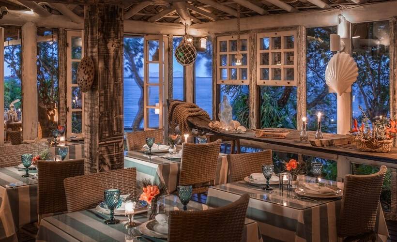 ホテル Pousada Enseada Das Garças