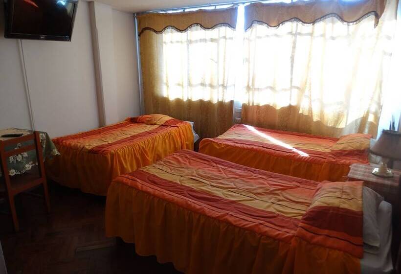 ホテル Presidente Inn Hostel