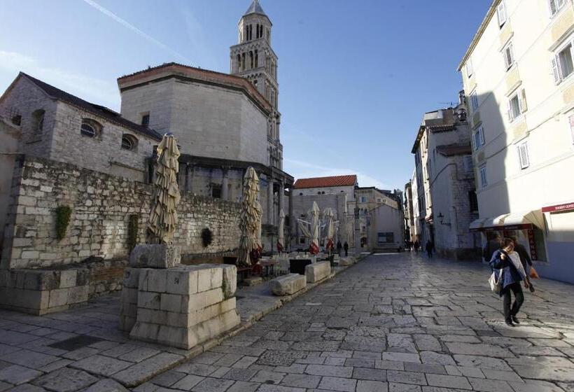 酒店 Priuli Luxury Rooms