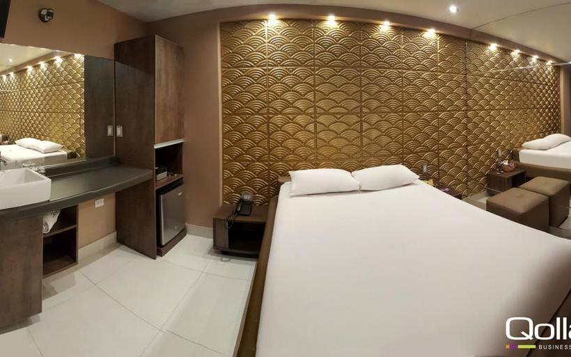 בית מלון כפרי Qollana Business