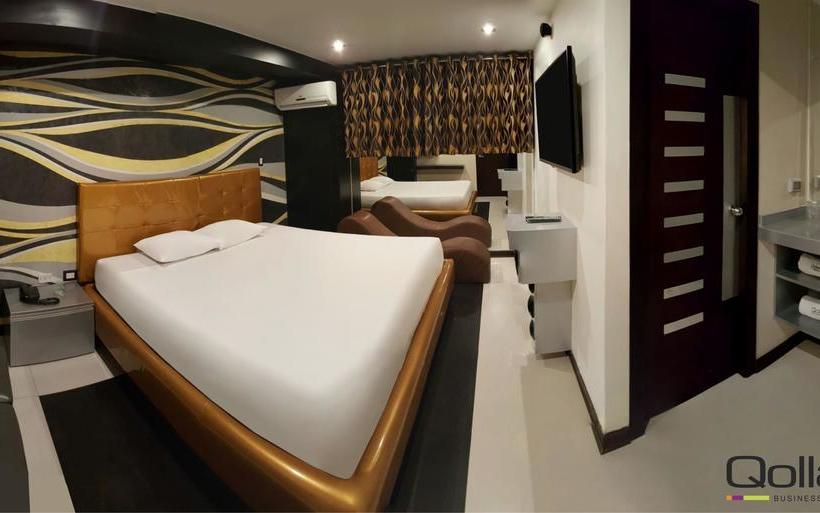 בית מלון כפרי Qollana Business