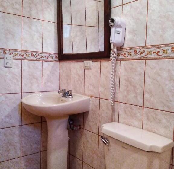 فندق Regenerate Wellness Center At Villas Escondidas