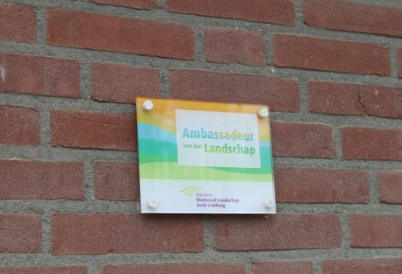 בית מלון כפרי Rene's B&b