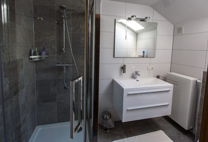 בית מלון כפרי Rene's B&b