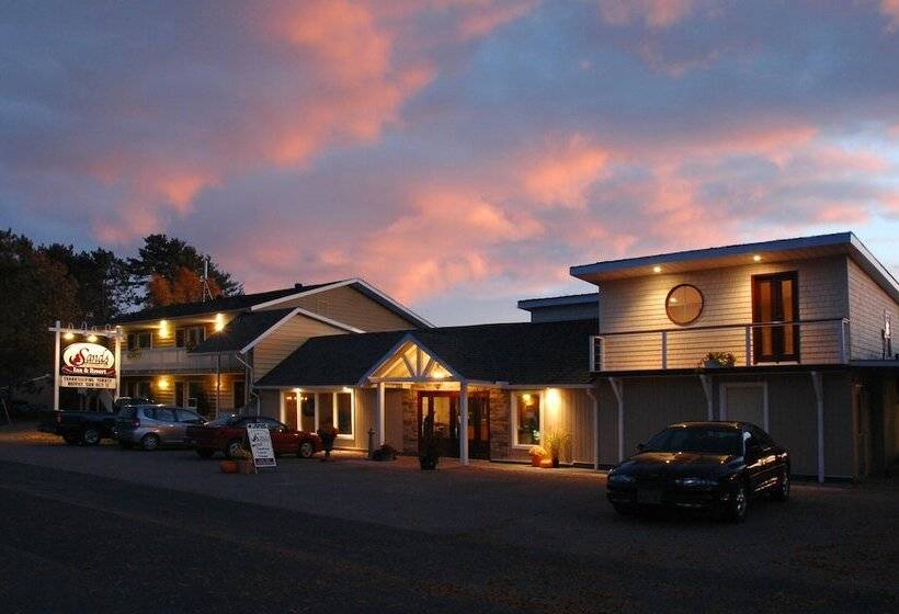 ホテル Sands On Golden Lake