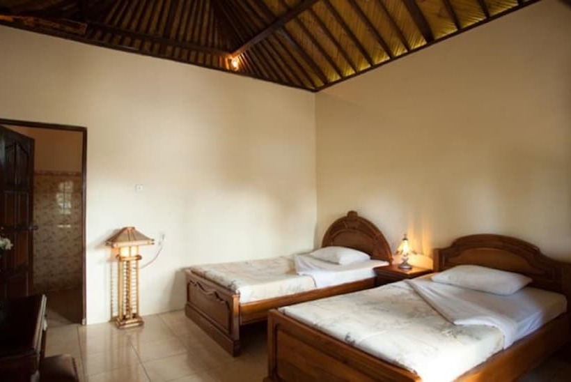 בית מלון כפרי Segara Bukit Seaside Cottages