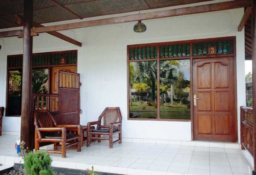 בית מלון כפרי Segara Bukit Seaside Cottages