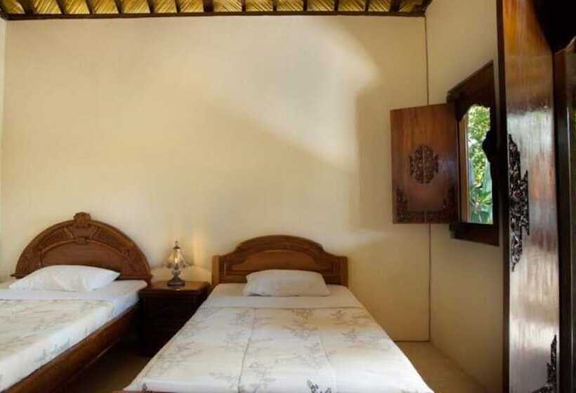 בית מלון כפרי Segara Bukit Seaside Cottages