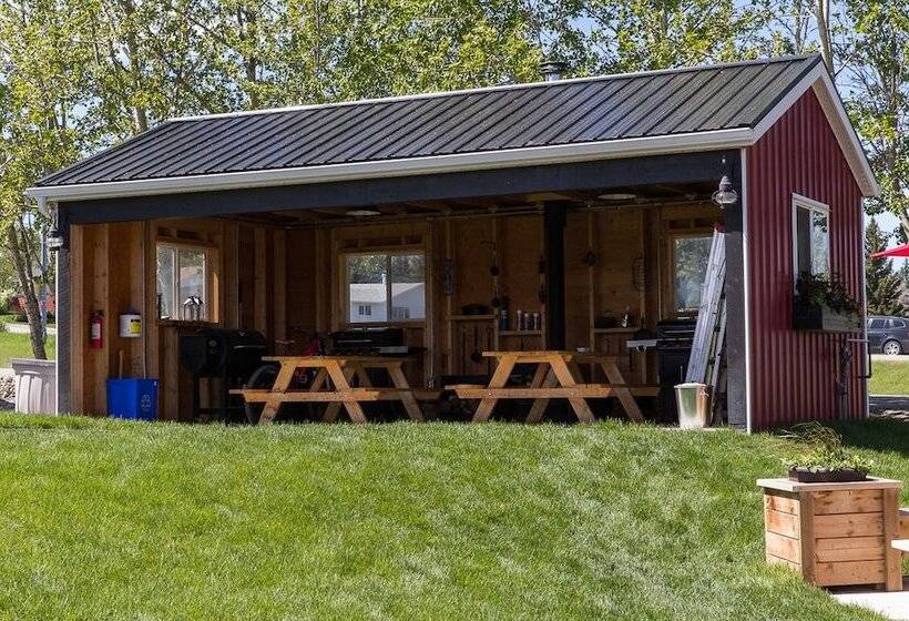 فندق Stardust Inn And Chalets