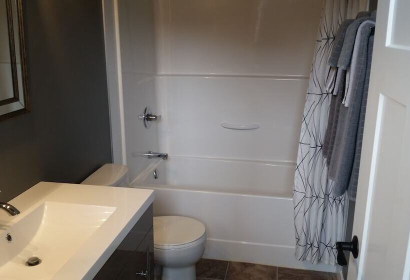 فندق Stardust Inn And Chalets