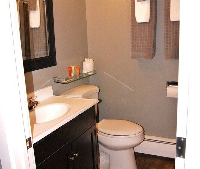 فندق Stardust Inn And Chalets