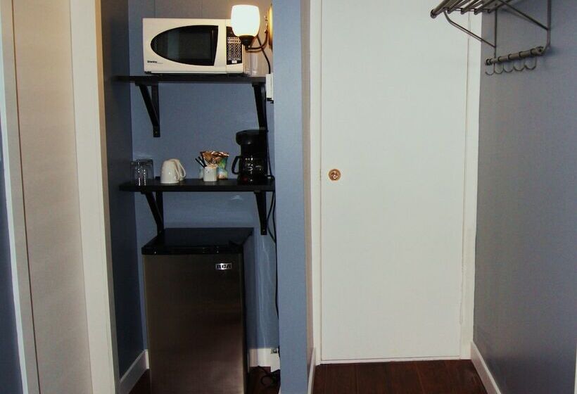 فندق Stardust Inn And Chalets