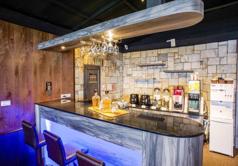 בית מלון כפרי Taipei M   Main Station