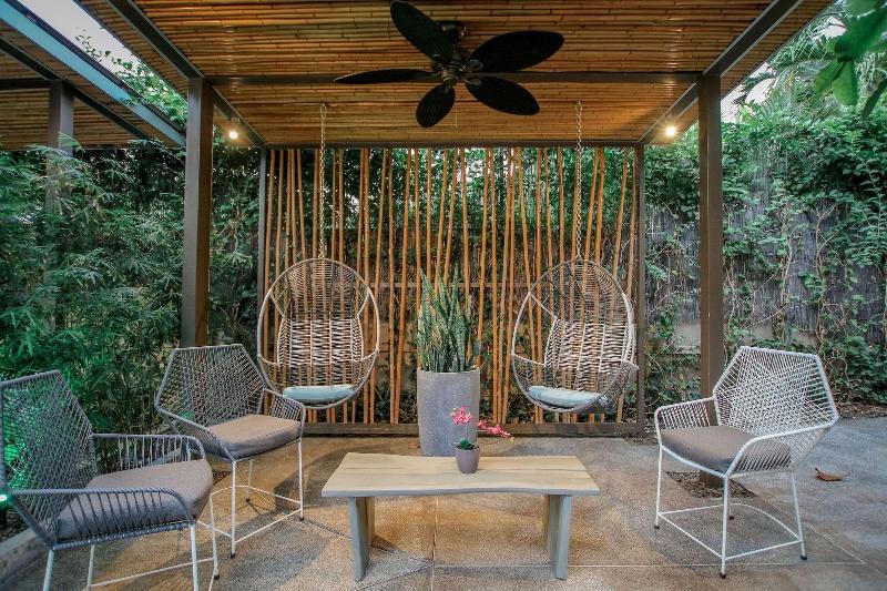 ホテル Tamarindo Bay Suites   Self Check In, Adults Only