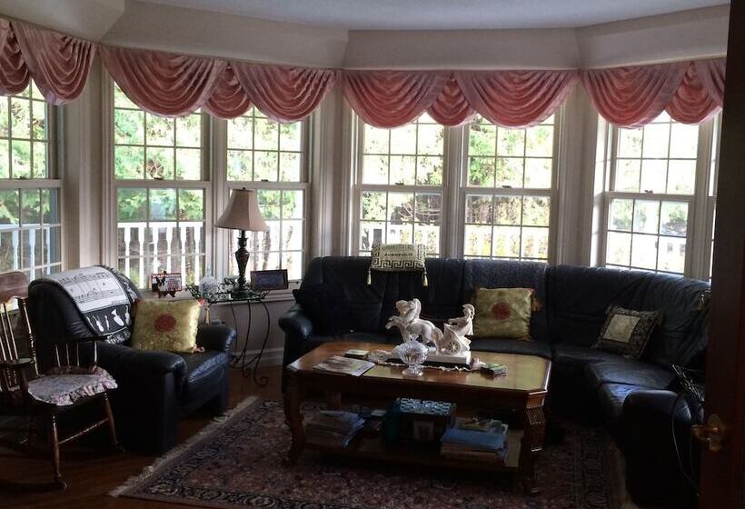 בית מלון כפרי The Boston T B&b