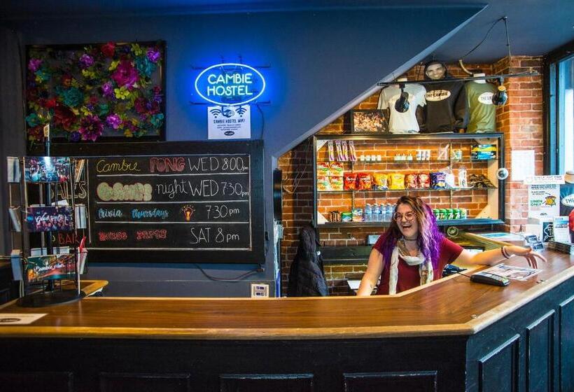 酒店 The Cambie Hostel Gastown