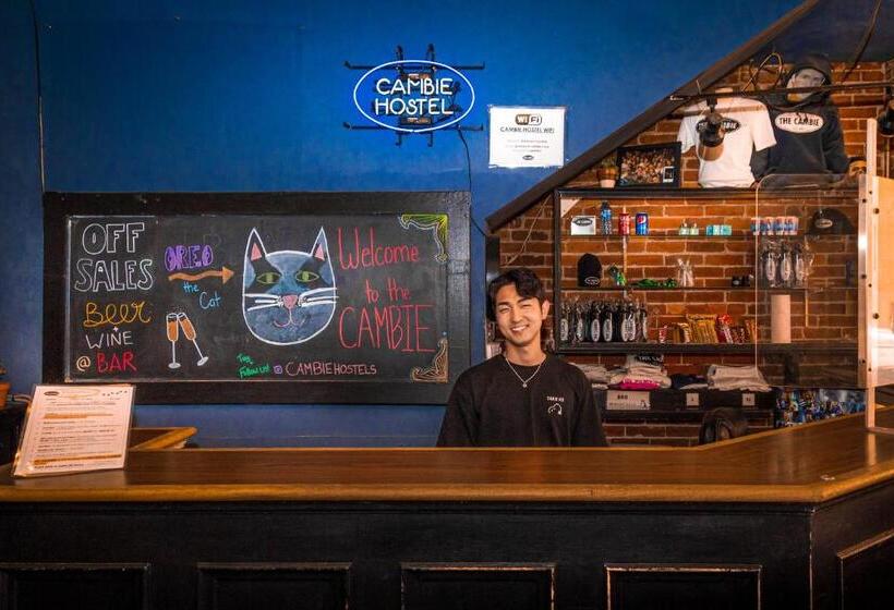 酒店 The Cambie Hostel Gastown