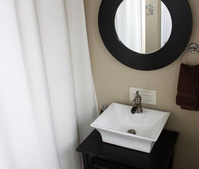 ホテル The Duckworth Inn