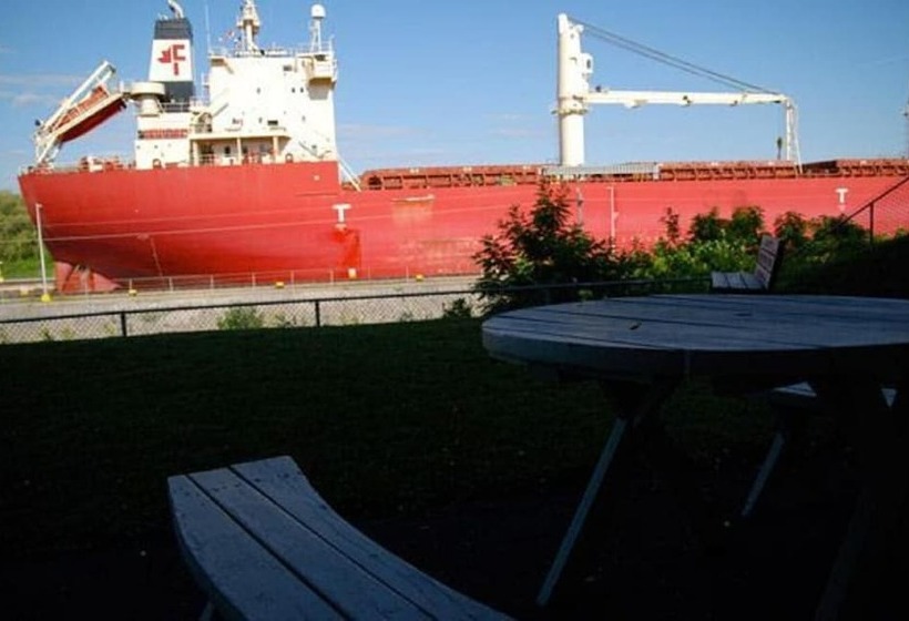 هتل The Inn At Lock Seven