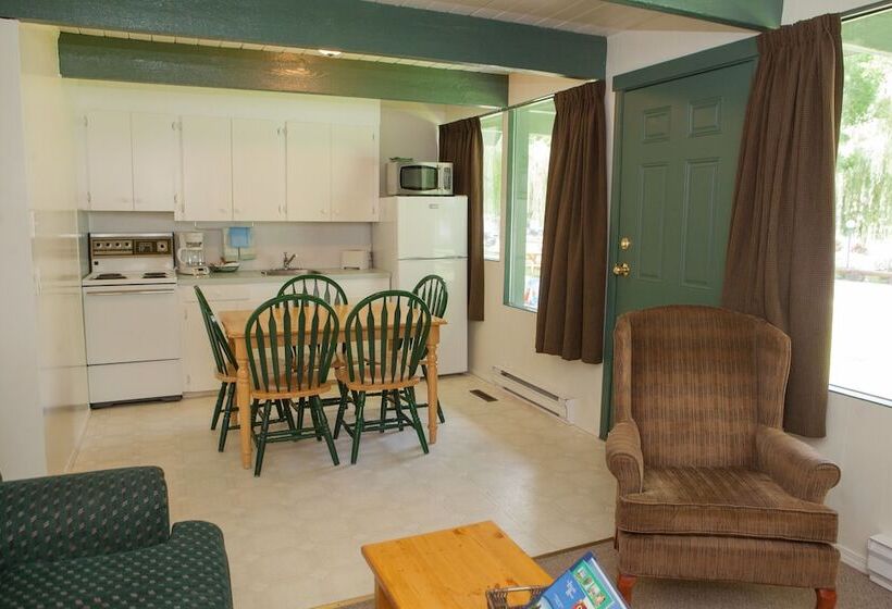 فندق The Lakeside Resort