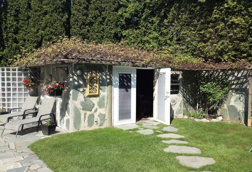 酒店 The Stone Hedge Bed And Breakfast