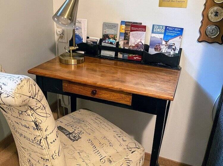 酒店 The Stone Hedge Bed And Breakfast