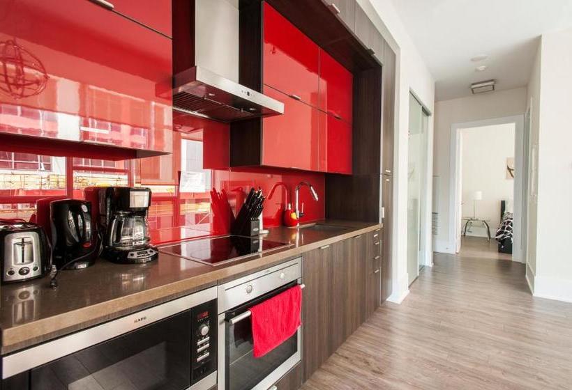 هتل Veeds Private Suites