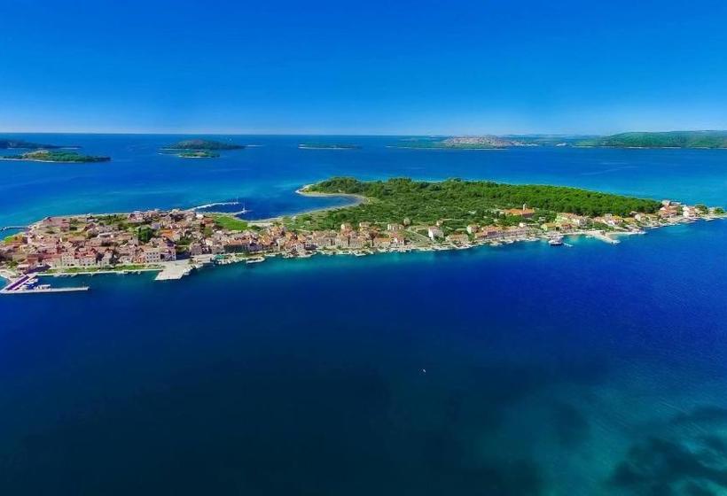 ホテル Villa Korina