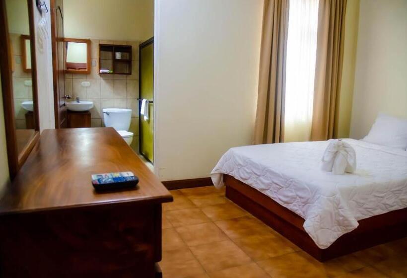 فندق & Villas Huetares